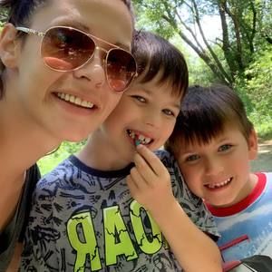 Meet your Posher, Jennie